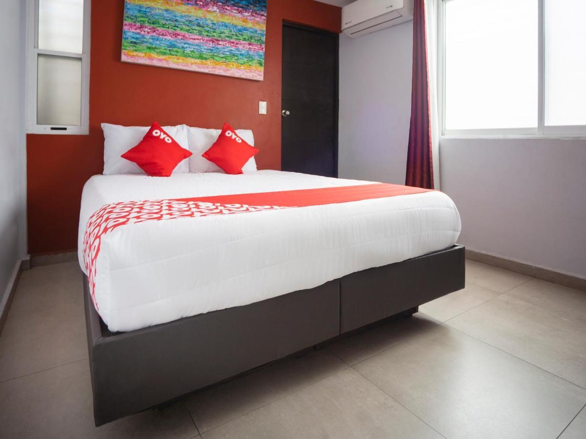 Hotel Adhoc Express Monterrey Zewnętrze zdjęcie